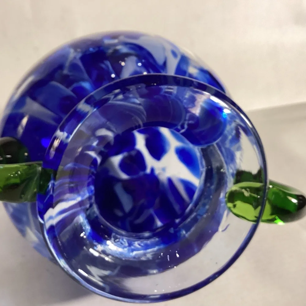 Art glass vase with applied handles - Picture 5 of 6